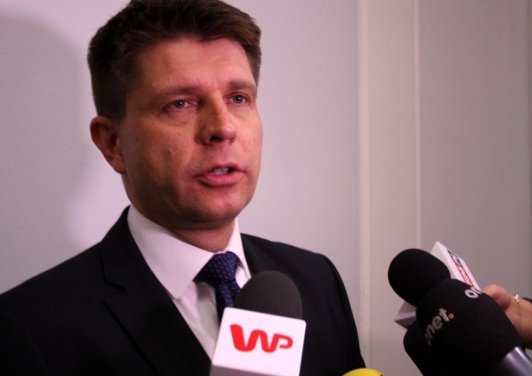 "Rozpowszechnianie podobnych opinii...". Petru grozi pozwem Lubnauer