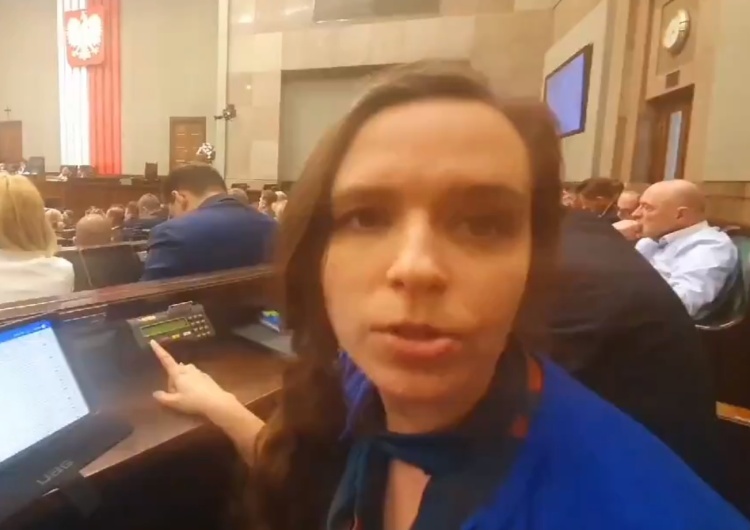  [video] Obłęd. Jachira po głosowaniu ws. budżetu: "Czy tak wygląda Sejm w autorytarnym państwie?"