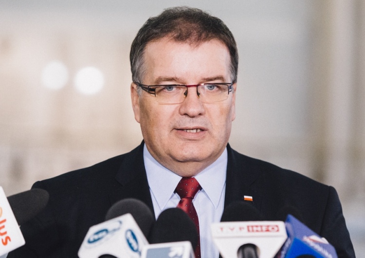 Min. Dera o projekcie dot. pomyłek z numerami kont bankowych