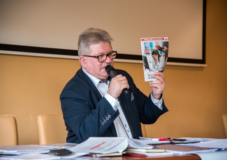 Tadeusz Majchrowicz: Szykujemy akcje protestacyjne pod sklepami Castoramy w których zwalniano związkowców