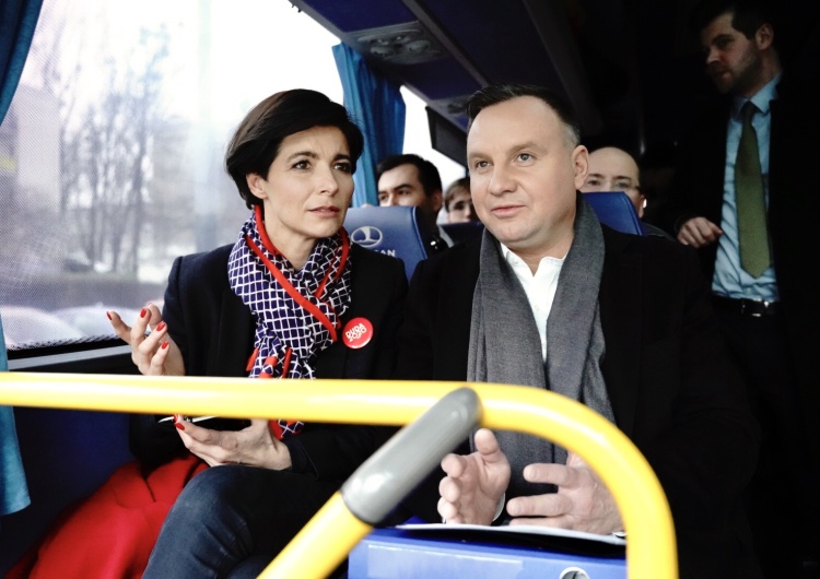 Atak „Wyborczej” na szefową kampanii prezydenta Dudy. Komentarze: "Uderzył, poddusił, to takie zabawne”