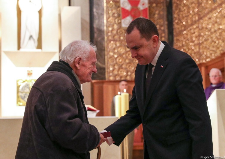 Strażnicy pamięci o zbrodni ukraińskich nacjonalistów w Hucie Pieniackiej odznaczeni