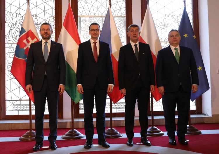  Premier w Pradze na spotkaniu Grupy Wyszehradzkiej: "Jesteśmy gotowi pomóc strzec granic zewnętrznych UE"