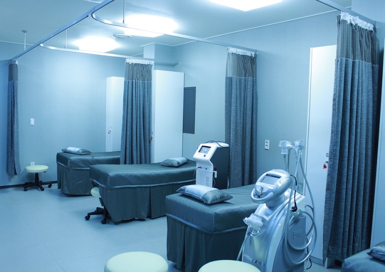 Koronawirus w Polsce. Ministerstwo zdrowia podaje najnowsze dane: 65 osób hospitalizowanych