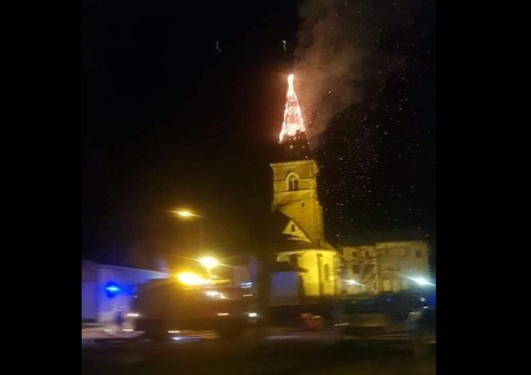  [video] Kolejny kościół spłonął we Francji. "W ogłuszającej ciszy wszystkich mediów"