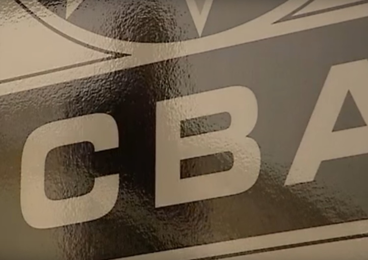  CBA zatrzymało urzędników warszawskiego ratusza w sprawie dzikiej reprywatyzacji