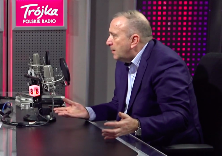 „Jest bardziej śmieszny niż poważny”. Schetyna obraża prezydenta i chce informacji od szefa MSWiA
