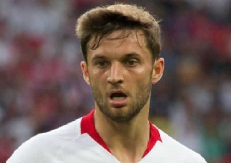 https://www.soccer.ru/galery/1054340/photo/731459 Reprezentant Polski, Bartosz Bereszyński potwierdził, że jest zakażony koronawirusem