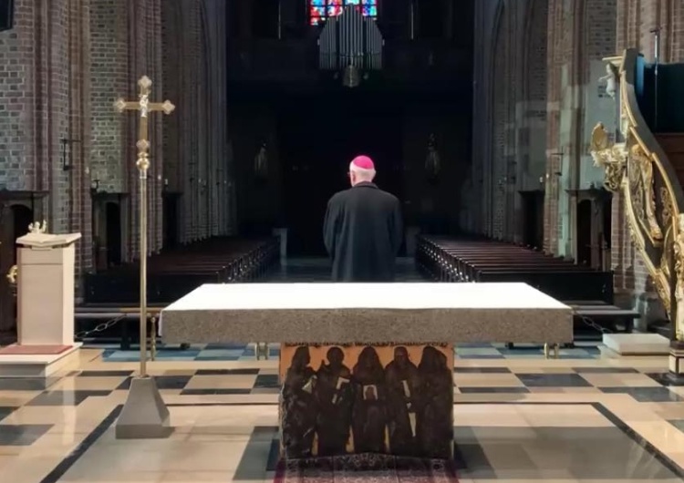 Abp Gądecki o radości i epidemii: "Z tej pustej katedry niesie się wołanie"