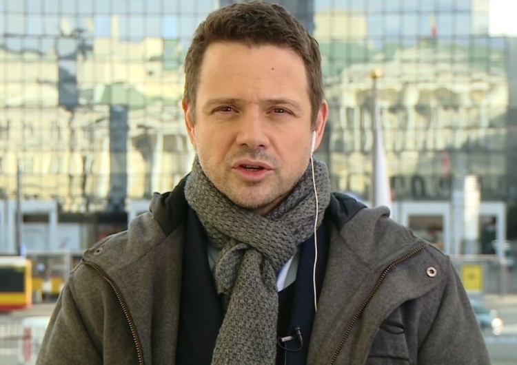 "Porażająca bezmyślność". Trzaskowski w ogniu krytyki po ograniczeniu połączeń komunikacji miejskiej