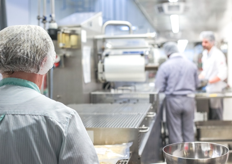  Jak w trakcie pandemii dbać o zdrowie pracowników przemysłu spożywczego?