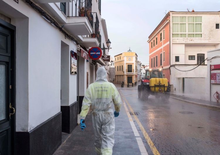  Hiszpania: Resort zdrowia podał zatrważające dane. 832 przypadki śmiertelne w ciągu ostatniej doby