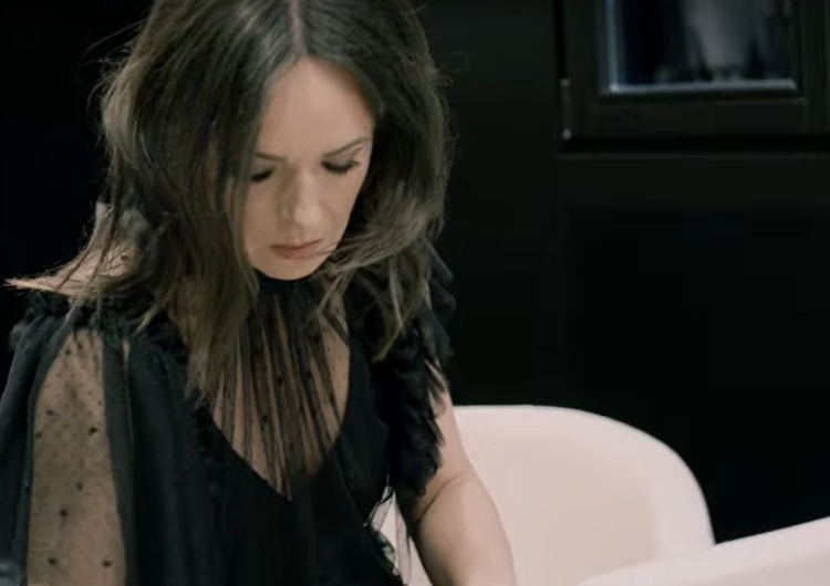 "Oli stan jest dziś stabilny". Kasia Kowalska dziękuje za wsparcie
