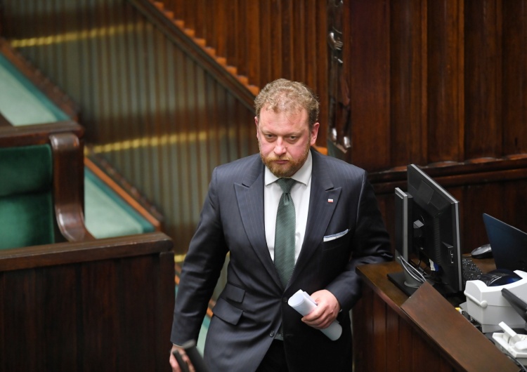 Sejm uchwalił specustawę w związku z epidemią COVID-19. Zarządzono przerwę w obradach