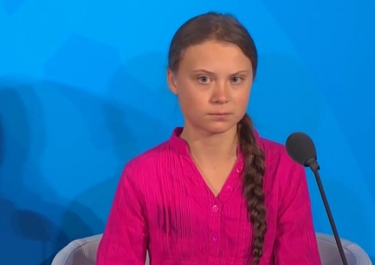  Ze względu na epidemię Greta Thunberg protestuje sobie w domu