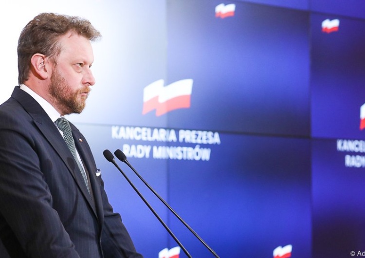 „Liczba zachorowań rośnie i będzie narastać”. Konferencja prasowa ministra zdrowia i szefa KPRM