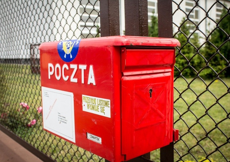 „Rz”: Nowe uprawnienia dla Poczty Polskiej. „Będzie masowo otwierać koperty”