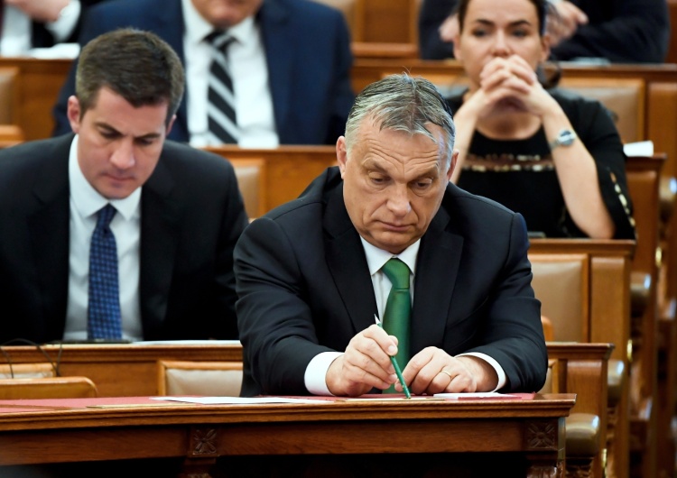 Polak-Węgier dwa bratanki? Platforma Obywatelska poparła wyrzucenie Fideszu z EPP