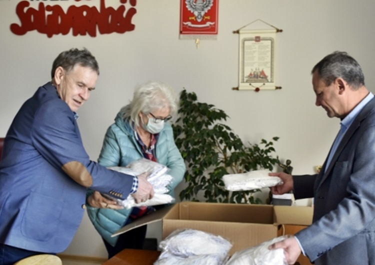 Kolejne 2200 maseczek od częstochowskiej "Solidarności"