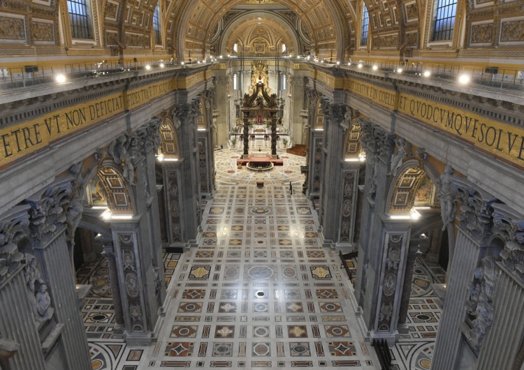 Vatican Media Account Watykan: Papieska Msza Wieczerzy Pańskiej w pustej bazylice, bez wiernych