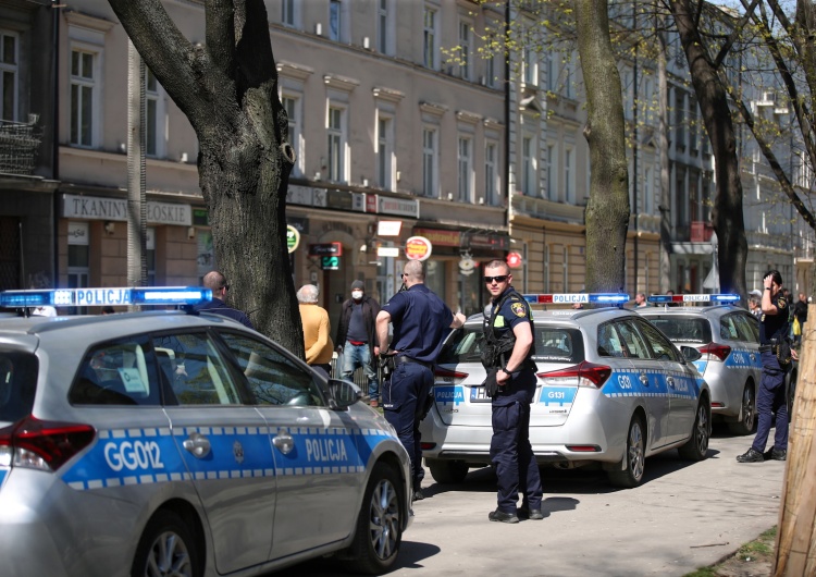 Łukasz Gągulski KGP: ponad 80 policjantów zarażonych koronawirusem; ponad 1,7 tys. na kwarantannie