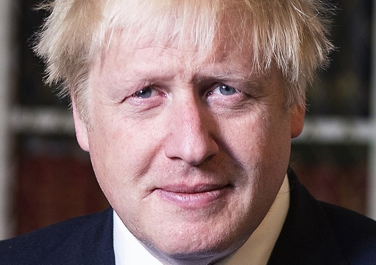  Brytyjski premier wraca do zdrowia. "Ogląda 'Władcę Pierścieni' i rozwiązuje sudoku"