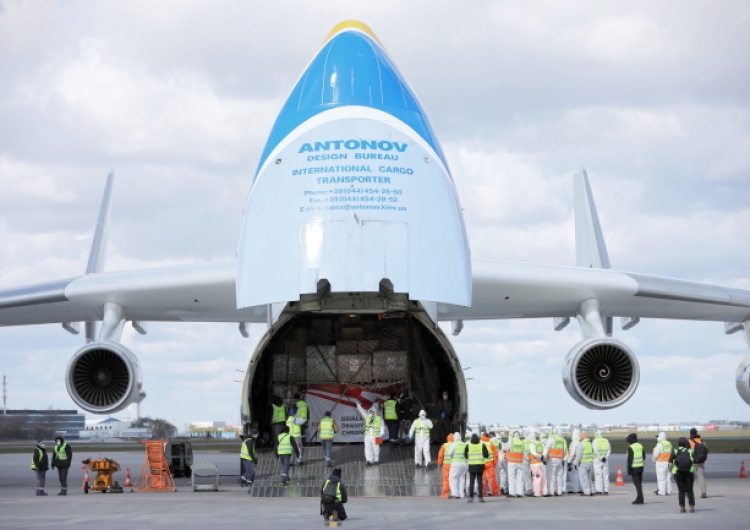  Ukraińskie media o transporcie An-225: W historii lotnictwa taka objętość ładunku nie była transportowana