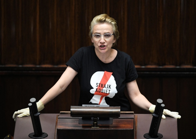 Ostre starcie marszałek Witek i Scheuring-Wielgus. "Zastosuję karę, takie zachowanie jest skandaliczne"