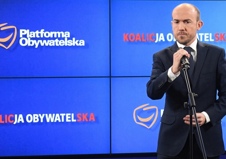 Prawy Sierpowy Mikroblog: Jęcząca opozycja