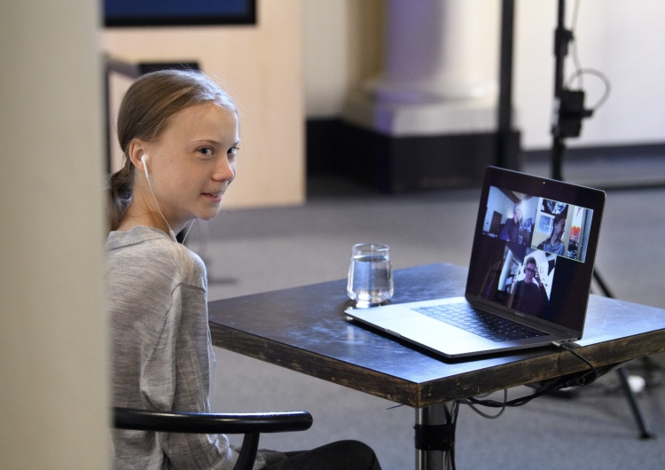 Thunberg apeluje: "Musimy zajmować się jednocześnie pandemią koronawirusa i kryzysem klimatycznym"