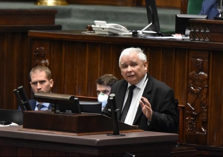 "SE" pisze o "sekretnym planie awaryjnym Kaczyńskiego". Rzecznik PiS: "Wyssane z palca insynuacje"