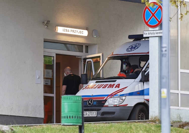  144 nowe przypadki, 4 zgony. Resort zdrowia publikuje raport