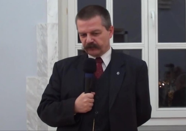 Prof. Żurawski vel Grajewski: Postkomuniści zawłaszczają 1 maja