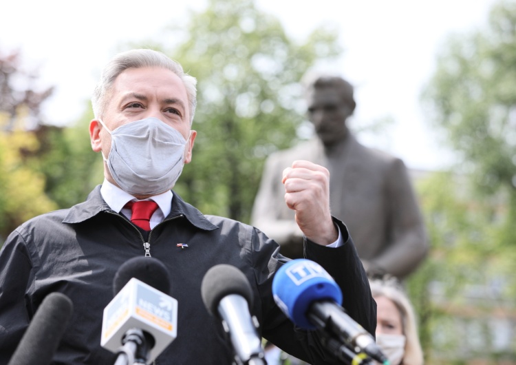  Biedroń odbierze poparcie Kidawy-Błońskiej? "Apeluję do osieroconych wyborców Koalicji Obywatelskiej"