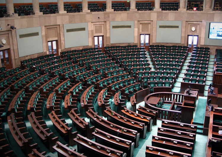  M. Ossowski, red. nacz. "Tygodnika Solidarność": Na naszych oczach opozycja rozpada się jak domek z kart