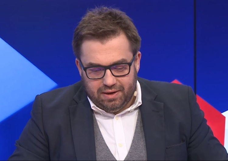 "Zaraz usłyszymy, że "polskie obozy" są OK, bo napędzają nam turystykę". Oburzenie po wpadce Onetu