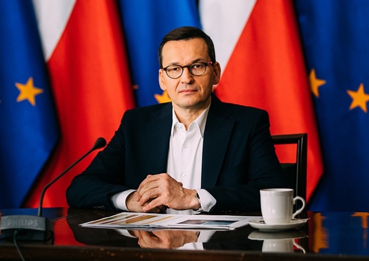 Krystian Maj Rząd przedłużył obostrzenie o kolejne dwa tygodnie...