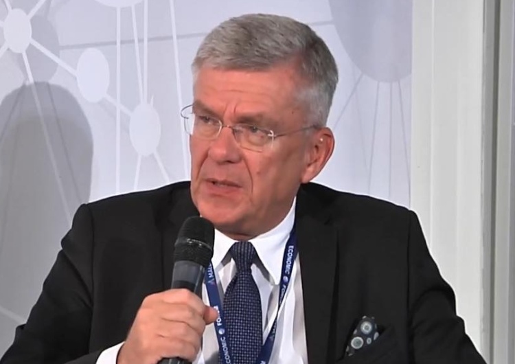 Stanisław Karczewski rezygnuje z funkcji