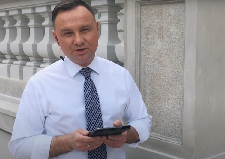 Screen "Niektórzy dali się nabrać na tanią prowokację prof. Hartmana". Prezydent ujawnia, o kim rapuje