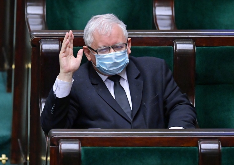 "Zwycięstwo któregoś z nich doprowadziłoby do sparaliżowania państwa". Mocne słowa Kaczyńskiego