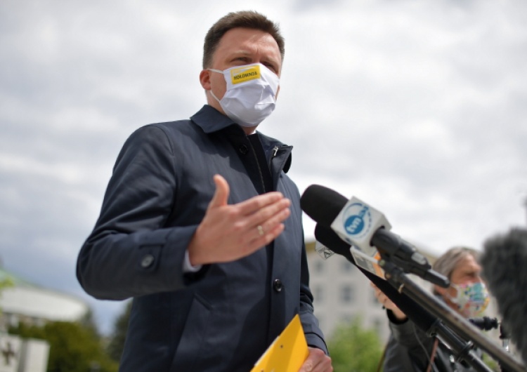 Ostre starcie Hołowni z PO: "Kiedy wy wisieliście na pluszowych krzyżach, my robiliśmy realne rzeczy"