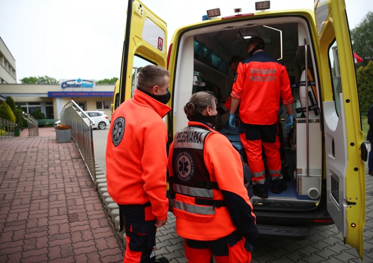  135 potwierdzonych przypadków zakażeń. Nowy raport Ministerstwa Zdrowia