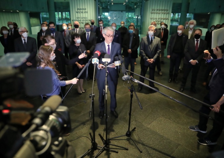 50 sędziów SN usiłuje wywrzeć presję na prezydenta ws. powołania nowego I prezesa