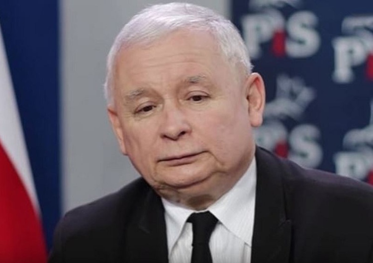 Po 30 latach współpracy z Jarosławem Kaczyńskim słynna Pani Basia przeszła na emeryturę