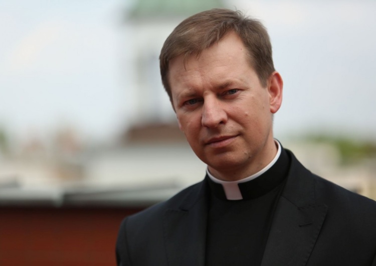 Rzecznik Episkopatu o bluźnierczym spektaklu „Klątwa”