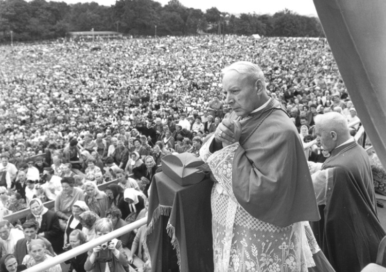  39 lat temu zmarł kardynał Stefan Wyszyński. Czego chciał w Społecznej Krucjacie Miłości?