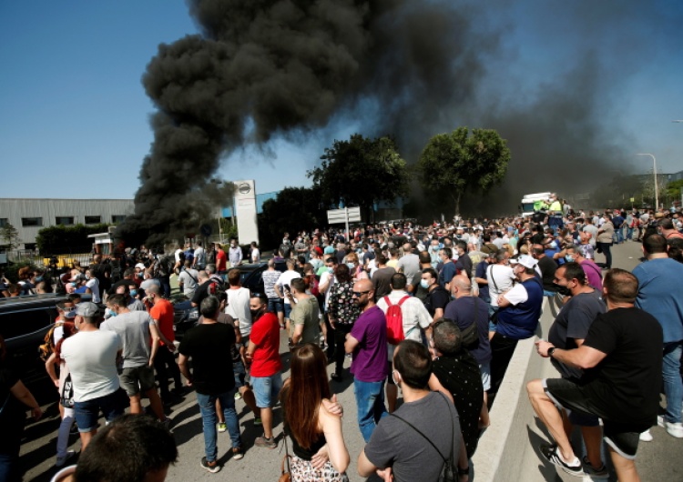 Wielka fabryka pod Barceloną zostanie zamknięta. 20 tys. bezrobotnych. Związkowcy szykują protesty