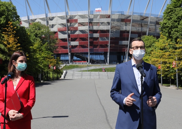 Morawiecki: "Od 19 czerwca powrót kibiców na stadiony". Ile miejsc będą mogli zająć kibice?