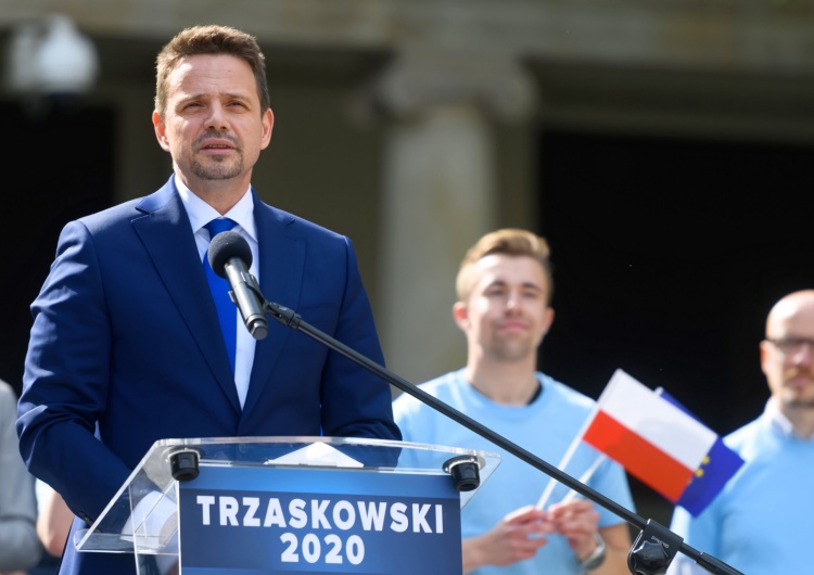 Jakub Kaczmarczyk [video] Trzaskowski o epidemii: "Byliśmy na pierwszej linii kryzysu; rząd nam nie pomagał". Tymczasem...