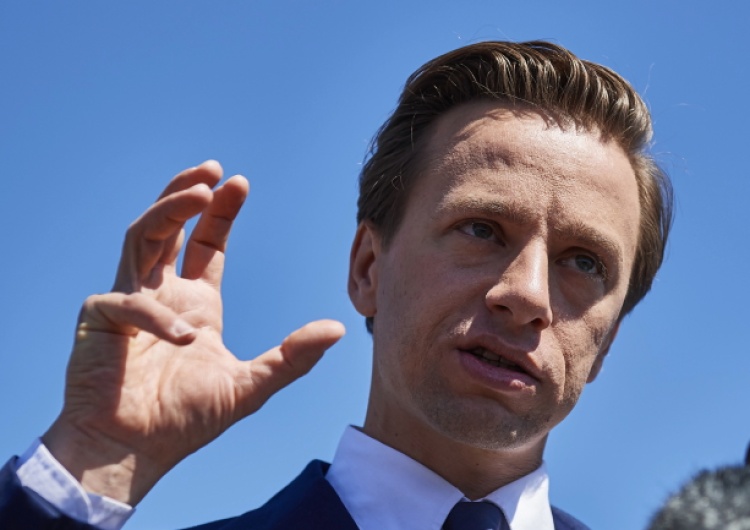 Krzysztof Bosak apeluje o wpisanie antify na listę organizacji terrorystycznych